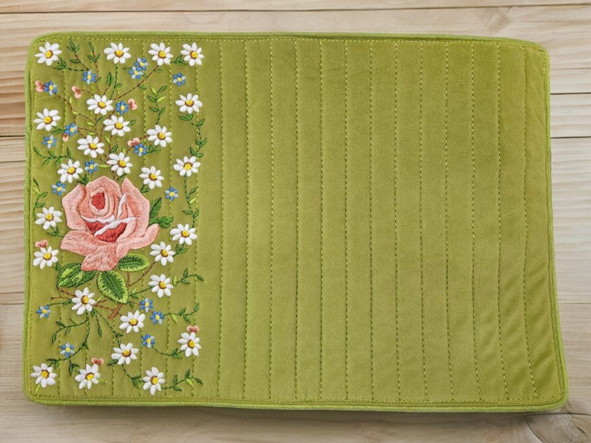 Blush Rose & Daisy Harmony Placemat