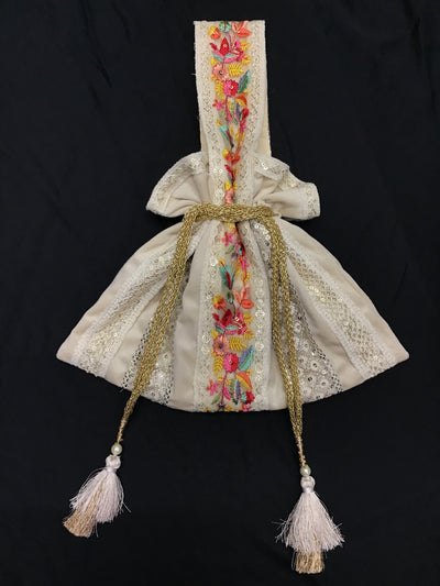 Regal Ivory Potli