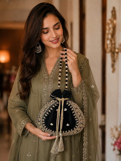 Noor-e-Siyah Potli